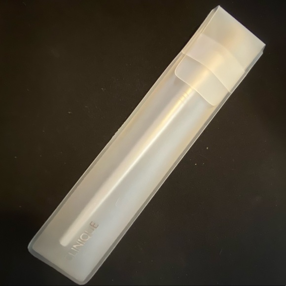 Clinique Eye Shader Brush NEW - Picture 3 of 3